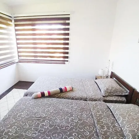 Apartment Zeleno Srce *